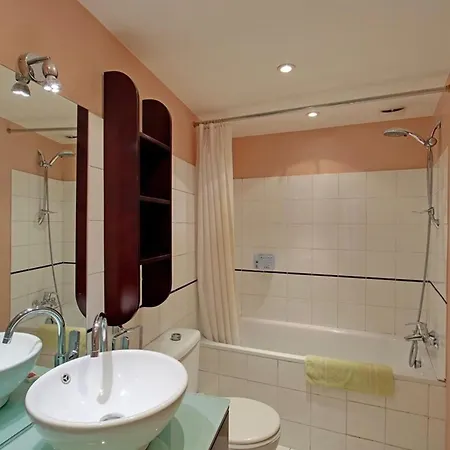 Convivial A Paris, 30 M² Avec Vue Sur La 아파트 파리